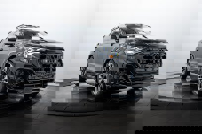 New 2025 Audi Q8 Prestige