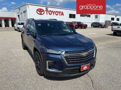 Used 2023 Chevrolet Traverse LT