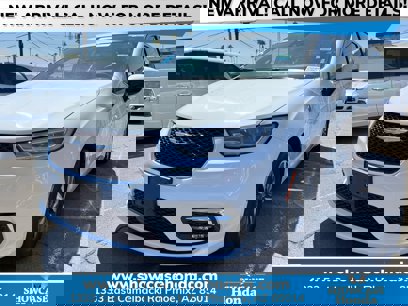 Used 2023 Chrysler Pacifica Touring-L