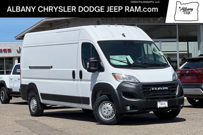 New 2025 RAM ProMaster 2500 w/ Convenience Group