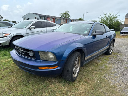 Used 2006 Ford Mustang Deluxe