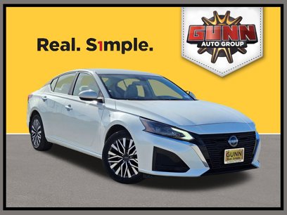 Used 2023 Nissan Altima 2.5 SV