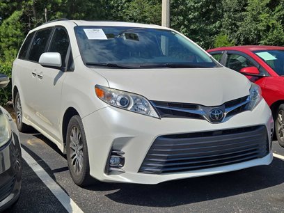 Used 2019 Toyota Sienna XLE