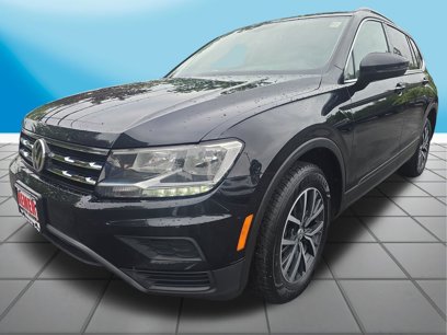 Used 2019 Volkswagen Tiguan SE w/ Panoramic Sunroof Package