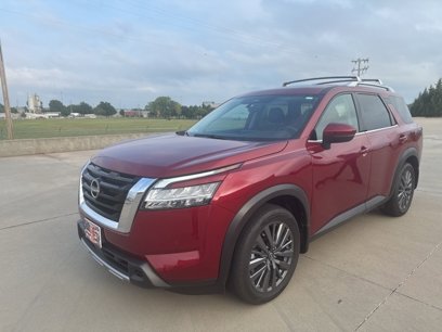 Used 2024 Nissan Pathfinder SL w/ SL Premium Package