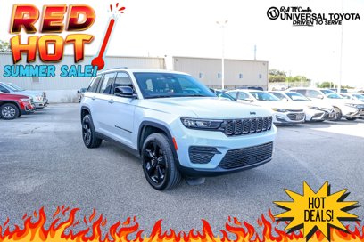 Used 2023 Jeep Grand Cherokee Altitude
