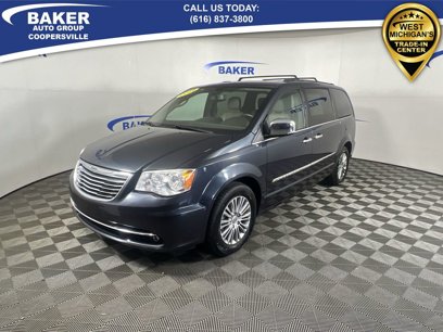 Used 2014 Chrysler Town & Country Touring-L w/ Driver Convenience Group