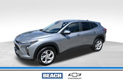 Used 2024 Chevrolet Trax LS w/ LS Convenience Package
