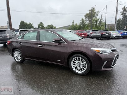 Used 2018 Toyota Avalon Limited w/ All Weather Liner Package