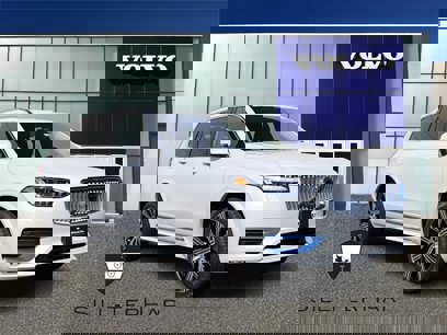 New 2025 Volvo XC90 B6 Plus w/ Protection Package Premier
