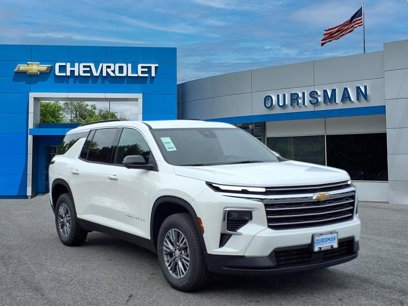 New 2025 Chevrolet Traverse LT w/ Driver Confidence Package