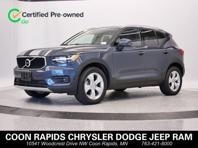 Used 2022 Volvo XC40 T5 Momentum