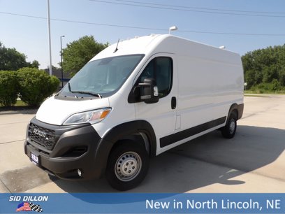 New 2024 RAM ProMaster 2500 w/ Quick Order Package 22G SLT