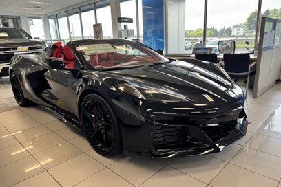 New 2025 Chevrolet Corvette E-Ray w/ Battery Protection Package