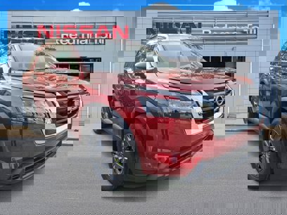 New 2025 Nissan Pathfinder SV