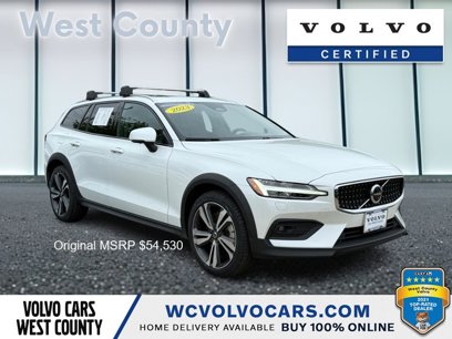 Certified 2023 Volvo V60 B5 Cross Country Plus w/ Climate Package