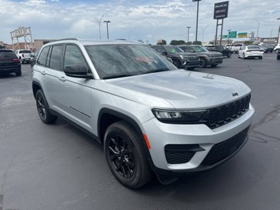 Used 2024 Jeep Grand Cherokee Altitude
