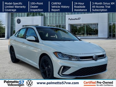 Used 2025 Volkswagen Jetta SE w/ Sunroof Package