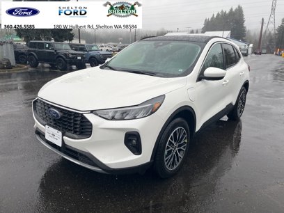 New 2025 Ford Escape SE w/ Class II Trailer Tow Package