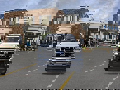 New 2025 Ford F350 XLT w/ XLT Value Package