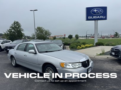 Used 2002 Lincoln Town Car Signature