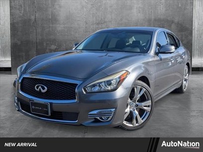 Used 2016 INFINITI Q70 3.7 w/ Technology Package