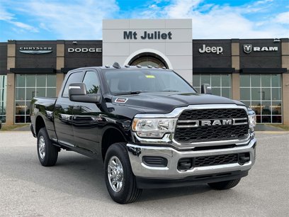 New 2024 RAM 2500 Tradesman w/ Chrome Appearance Group