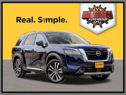 Used 2024 Nissan Pathfinder Platinum w/ Cargo Package