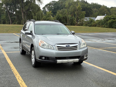 Used 2011 Subaru Outback 2.5i Limited w/ PWR Moonroof Pkg