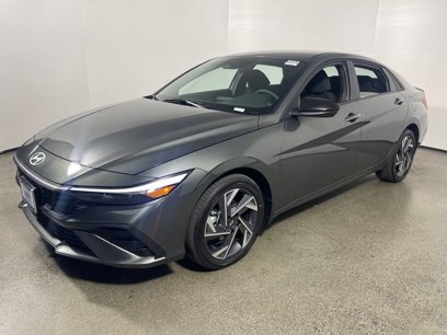 New 2025 Hyundai Elantra SEL