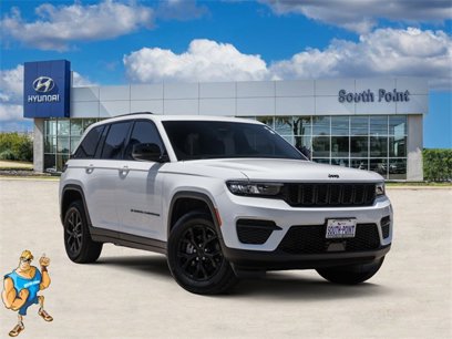 Used 2024 Jeep Grand Cherokee Altitude