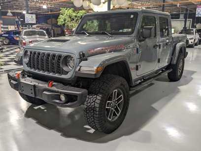Used 2024 Jeep Gladiator Mojave