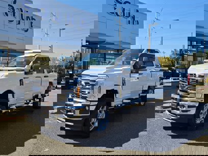 New 2025 Ford F350 XLT