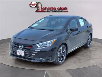 New 2025 Nissan Versa SR w/ Trunk Package