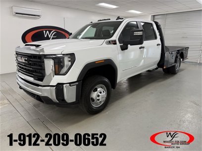 New 2025 GMC Sierra 3500 Pro w/ Convenience Package