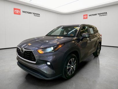 Used 2023 Toyota Highlander XLE