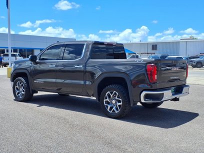 Certified 2021 GMC Sierra 1500 SLT w/ SLT Convenience Package