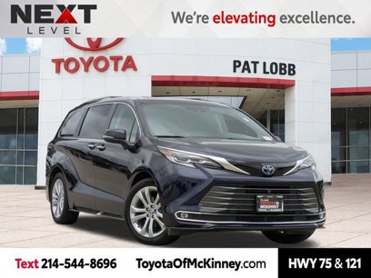 Used 2023 Toyota Sienna Platinum