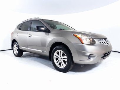 Used 2015 Nissan Rogue S w/ Convenience Package