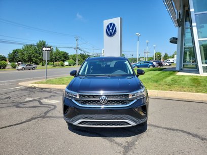 Certified 2022 Volkswagen Taos SE