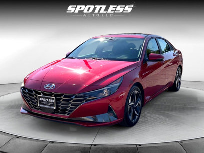 Used 2021 Hyundai Elantra SEL w/ Convenience + Premium Package