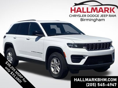 New 2025 Jeep Grand Cherokee Laredo w/ MOPAR Finishing Package