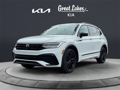 Used 2022 Volkswagen Tiguan SE R-Line