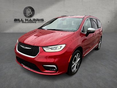 New 2025 Chrysler Pacifica Pinnacle w/ Trailer Tow Group
