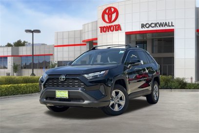 New 2025 Toyota RAV4 XLE w/ Convenience Package