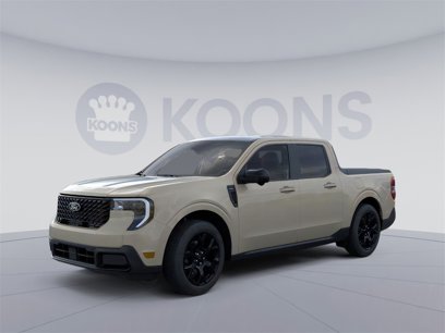 New 2025 Ford Maverick Lariat w/ Black Appearance Package