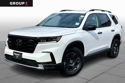 Used 2025 Honda Pilot TrailSport