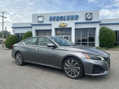 Used 2023 Nissan Altima 2.5 SL