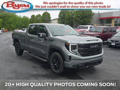 Used 2025 GMC Sierra 1500 Elevation w/ Elevation Premium Package