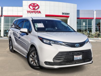Used 2021 Toyota Sienna LE